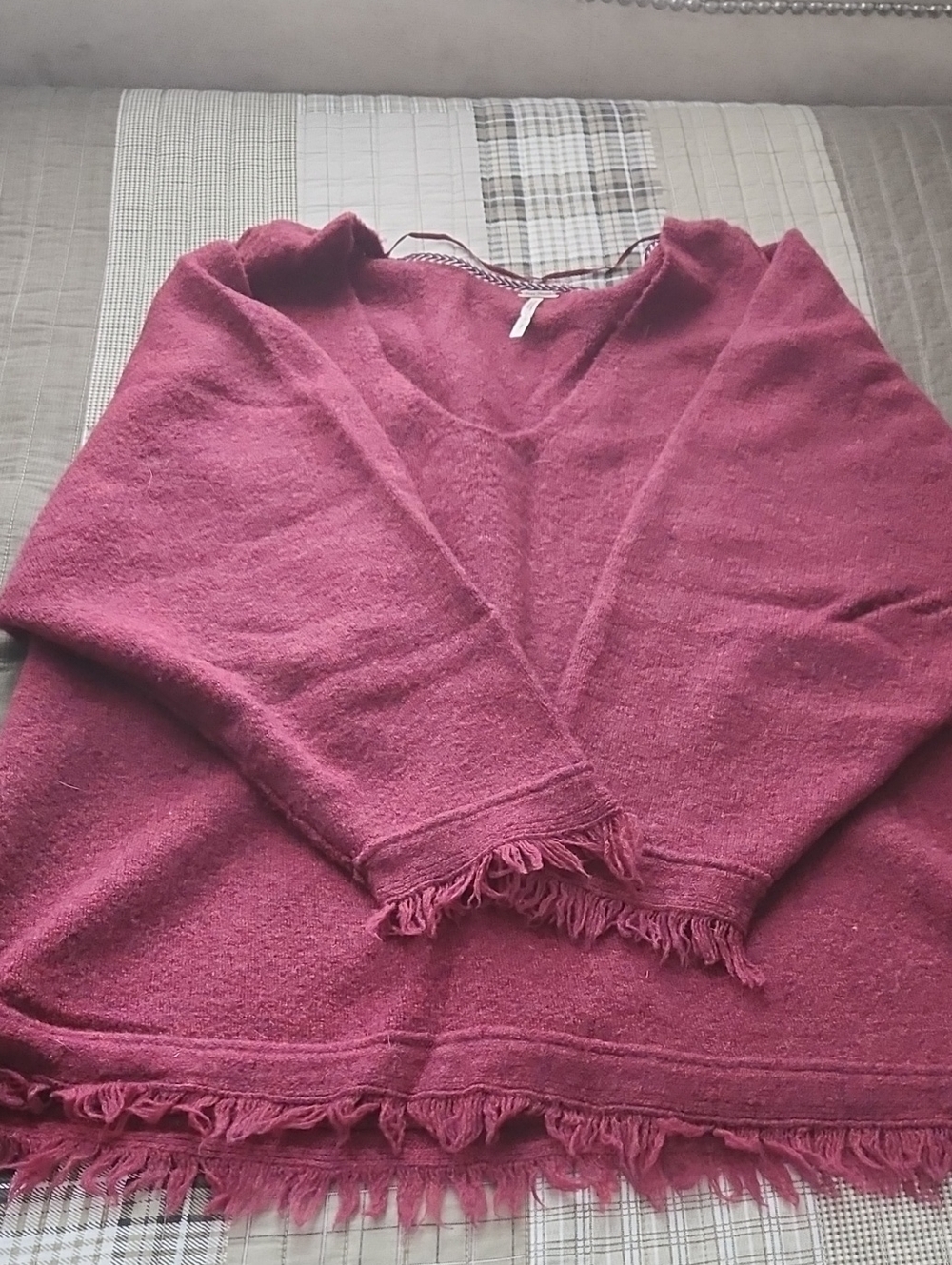Free People V-Neck Fringe Hem Sweater — Berry Pink